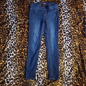 No Boundaries Jeggings Size Small 